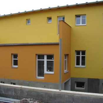 Rekonštrukcia bytového domu, nová fasáda Prešov